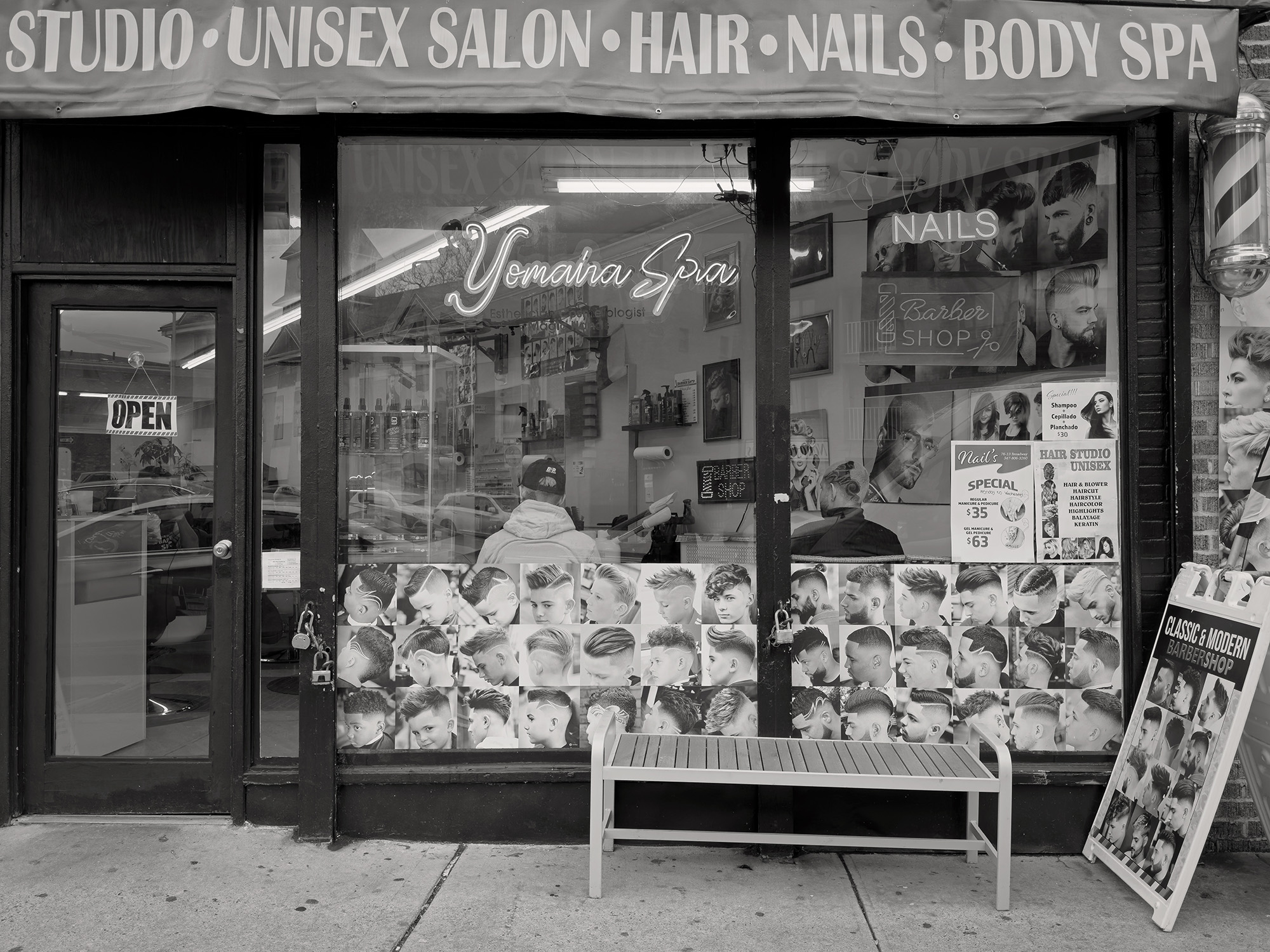 Christoph Radke, New York City, Queens, barber shop, 2024